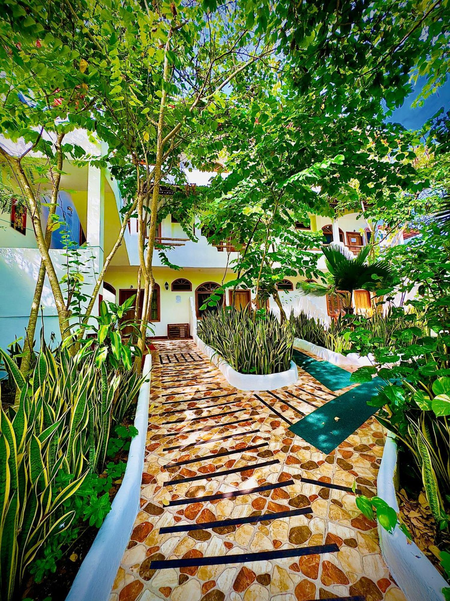 The Galapagos Pearl B&B Puerto Ayora  Exterior foto